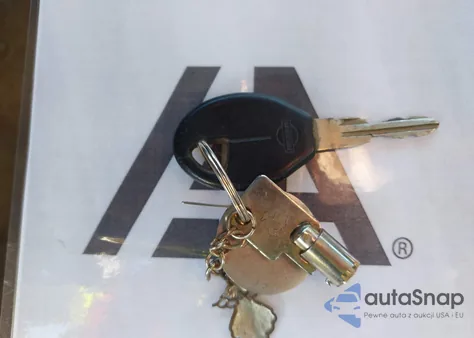 1996 Nissan Sentra Xe/Gxe from USA, damaged, VIN 3N1AB41D2TL008683